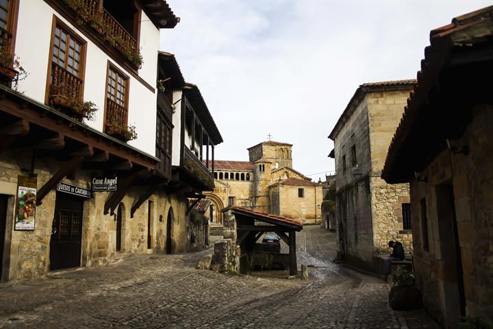 Santillana1