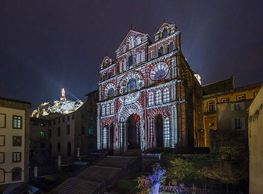 PuyLumiereNotreDame1