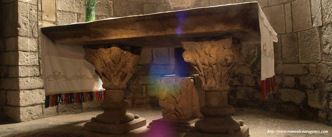 SatiroCapitelloRomanicoaragones1